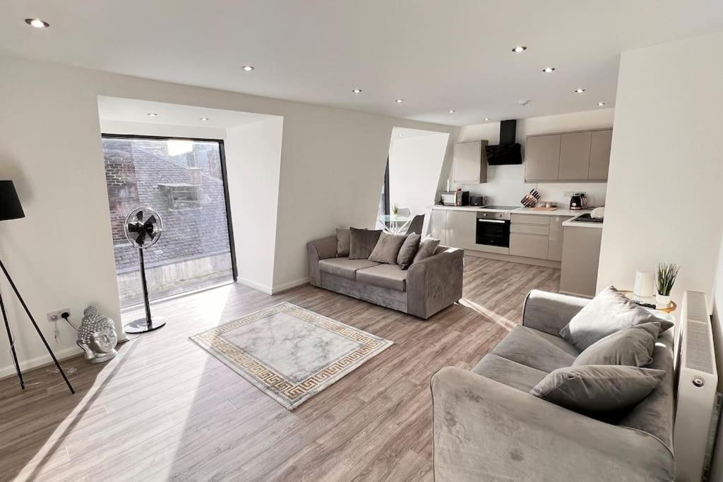 דירות Top Floor Gem In Liverpool City Centre מראה חיצוני תמונה